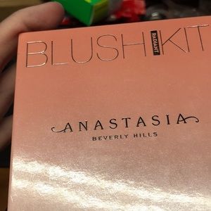 Blush Kit